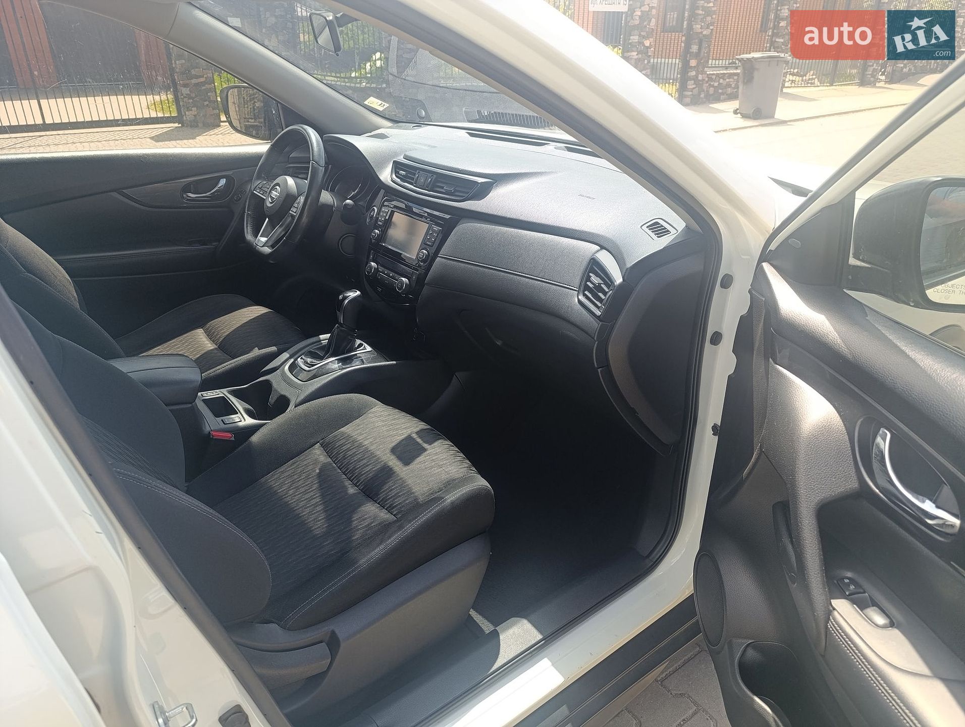 Nissan Rogue 2017 VIN KNMAT2MT6HP534814 фото оголошення 11 з 16