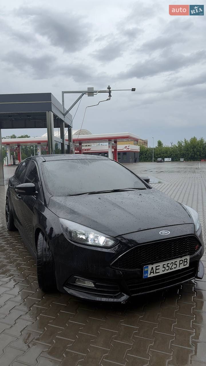 Ford Focus 2017 VIN 1FADP3L96HL310288 фото оголошення 6 з 20