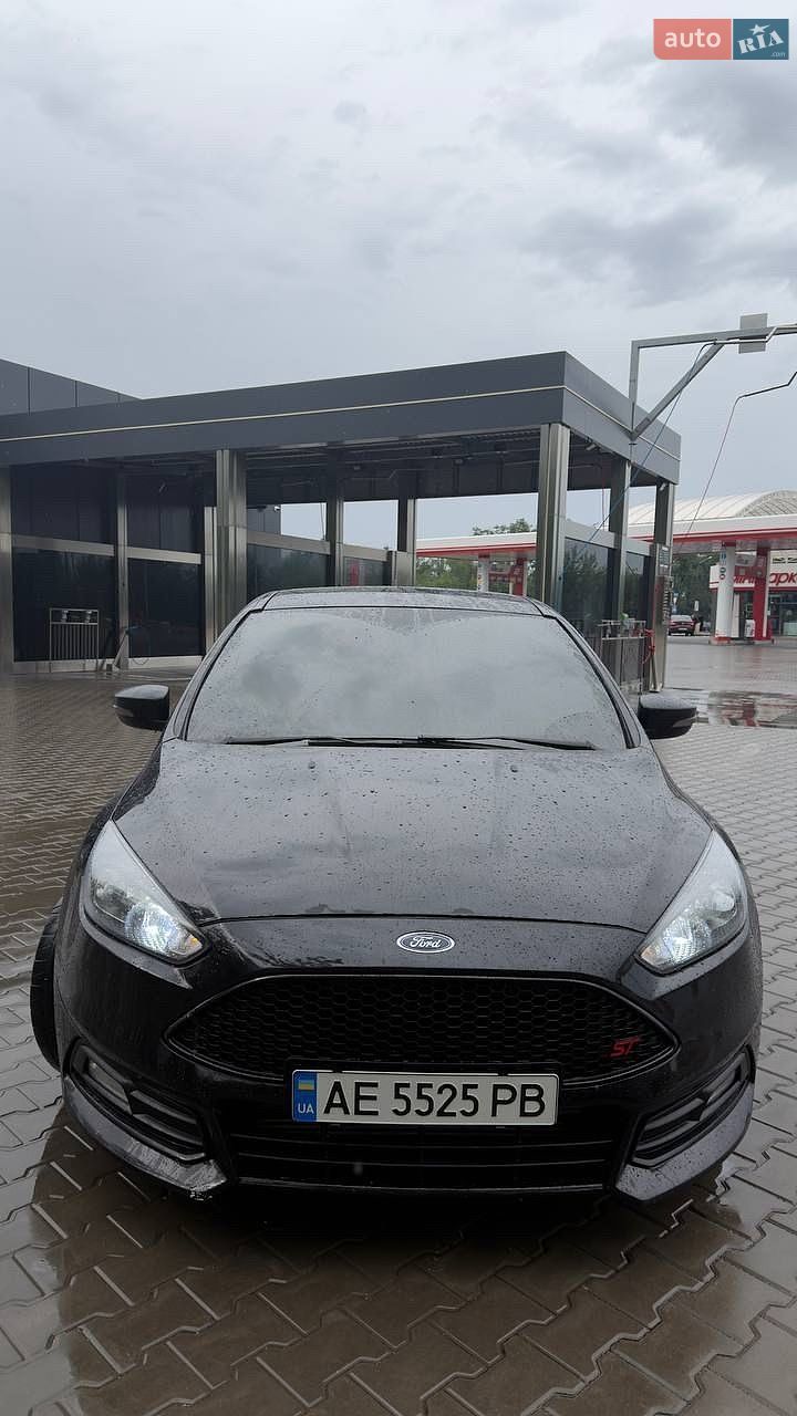 Ford Focus 2017 VIN 1FADP3L96HL310288 фото оголошення 9 з 20