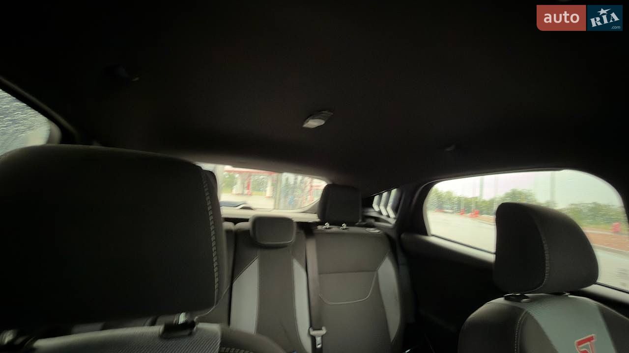Ford Focus 2017 VIN 1FADP3L96HL310288 фото оголошення 18 з 20