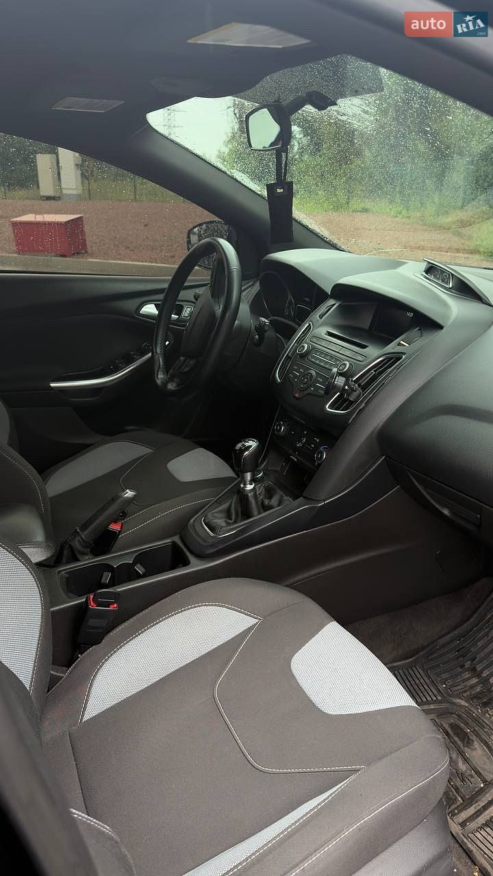 Ford Focus 2017 VIN 1FADP3L96HL310288 фото оголошення 19 з 20