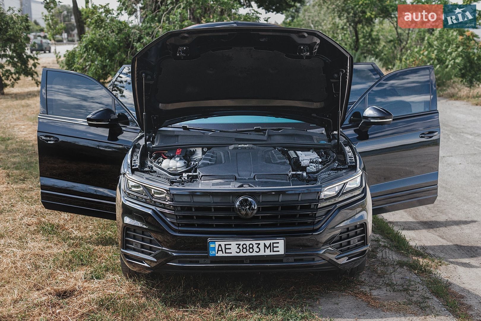 Volkswagen Touareg 2022 VIN WVGZZZCRZND029122 фото оголошення 4 з 17