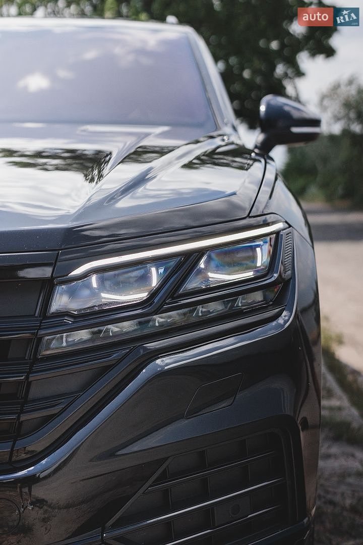 Volkswagen Touareg 2022 VIN WVGZZZCRZND029122 фото оголошення 7 з 17