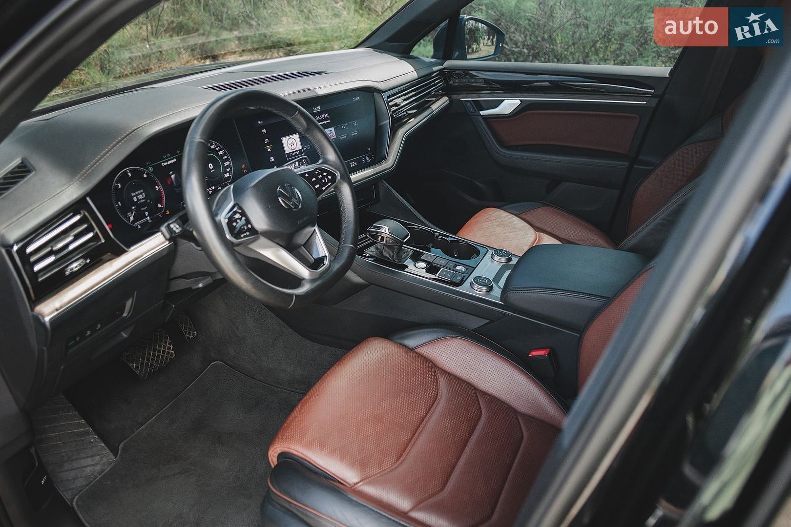 Volkswagen Touareg 2022 VIN WVGZZZCRZND029122 фото оголошення 9 з 17