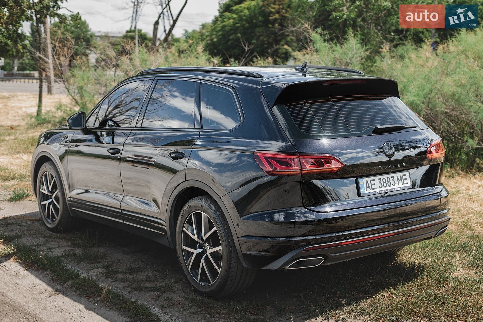Volkswagen Touareg 2022 VIN WVGZZZCRZND029122 фото оголошення 15 з 17