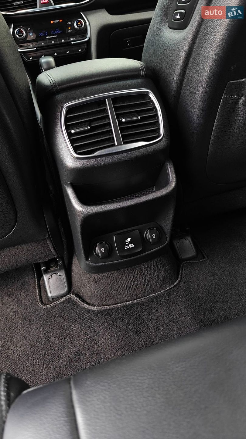 Hyundai Santa FE 2018 VIN KMHS381CBKU050267 фото оголошення 18 з 24