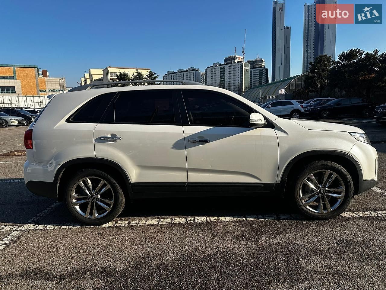 Kia Sorento 2014 VIN KNAKW815BEA583400 фото оголошення 2 з 52