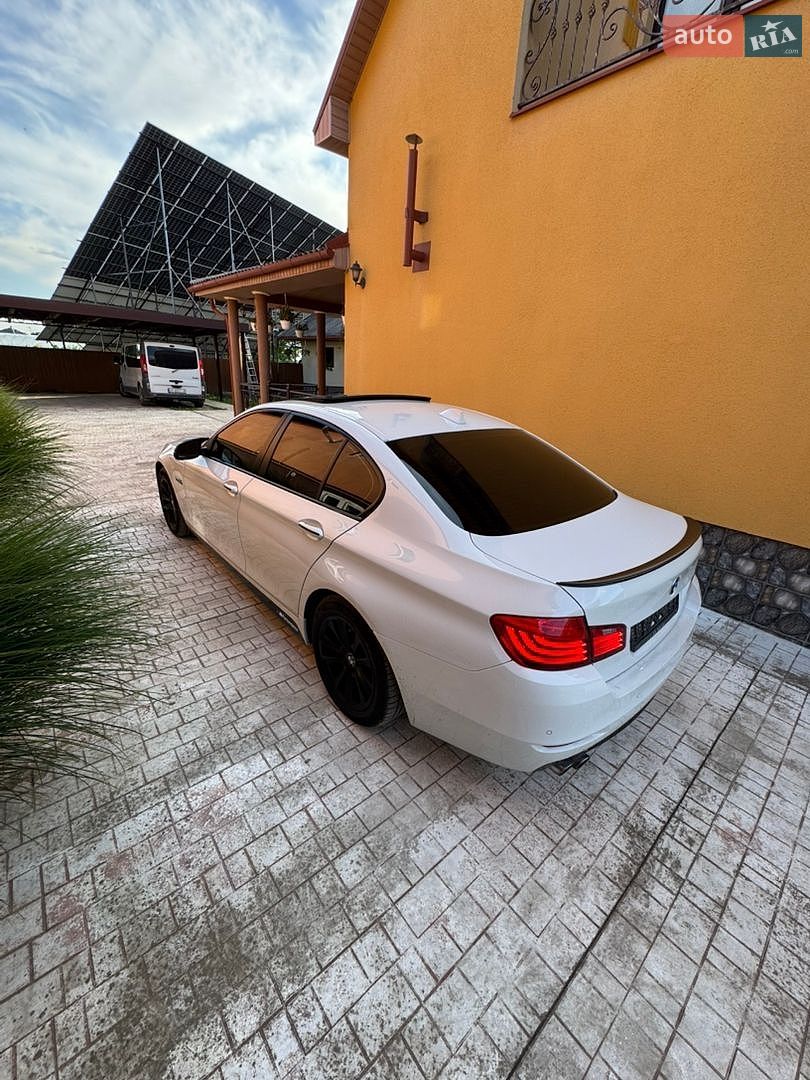 BMW 5 Series 2015 VIN WBA5A5C50GG348449 фото оголошення 6 з 10