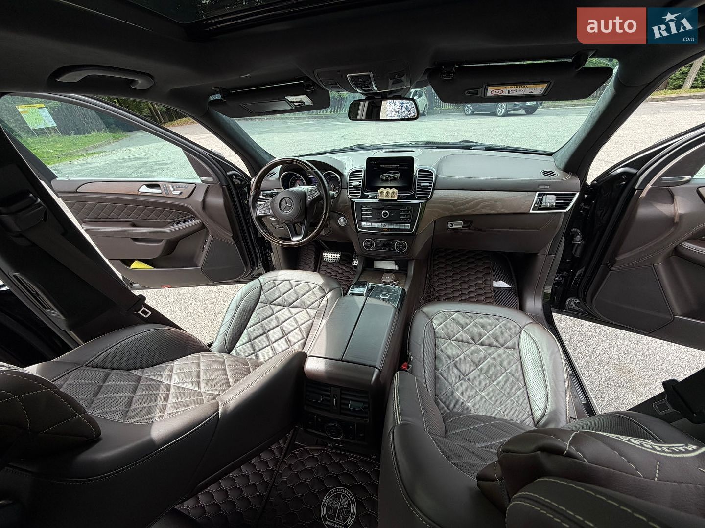 Mercedes-Benz GLS-Class 2017 VIN WDC1668241A989732 фото оголошення 49 з 118