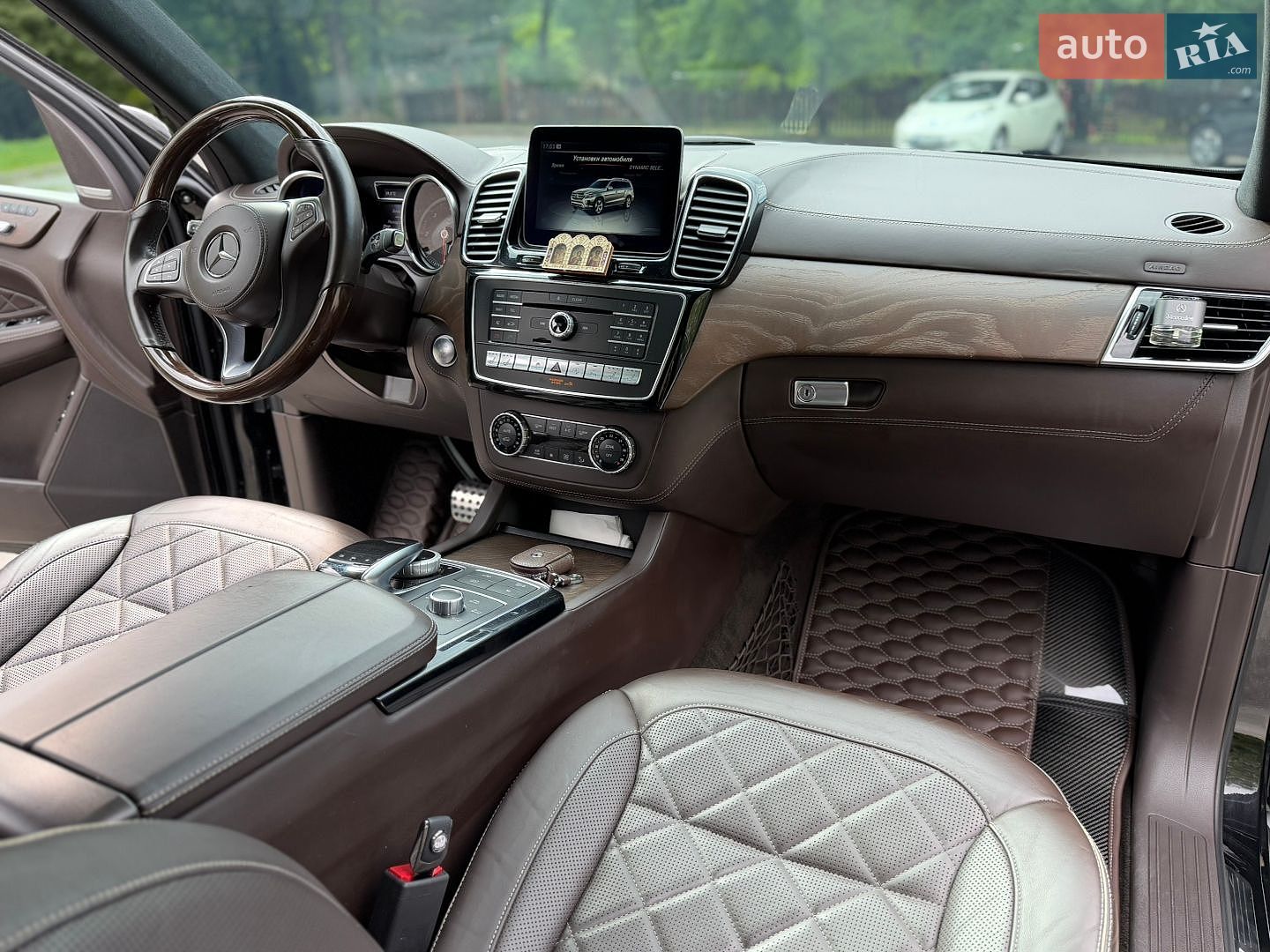 Mercedes-Benz GLS-Class 2017 VIN WDC1668241A989732 фото оголошення 62 з 118