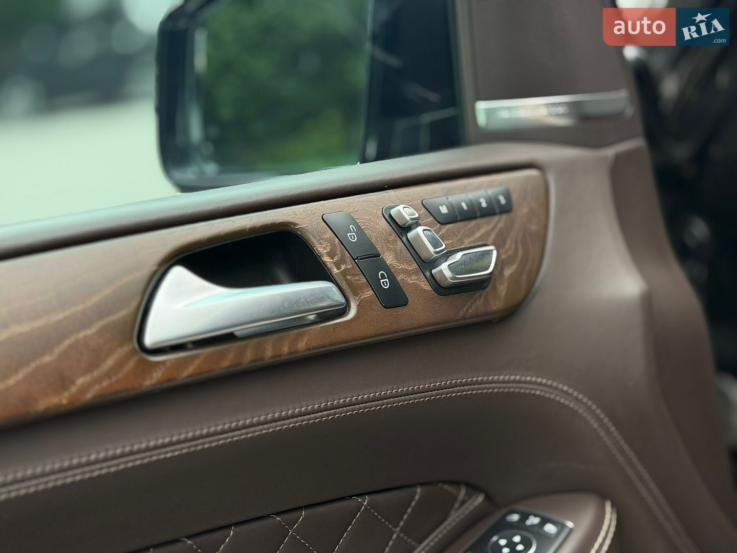 Mercedes-Benz GLS-Class 2017 VIN WDC1668241A989732 фото оголошення 89 з 118