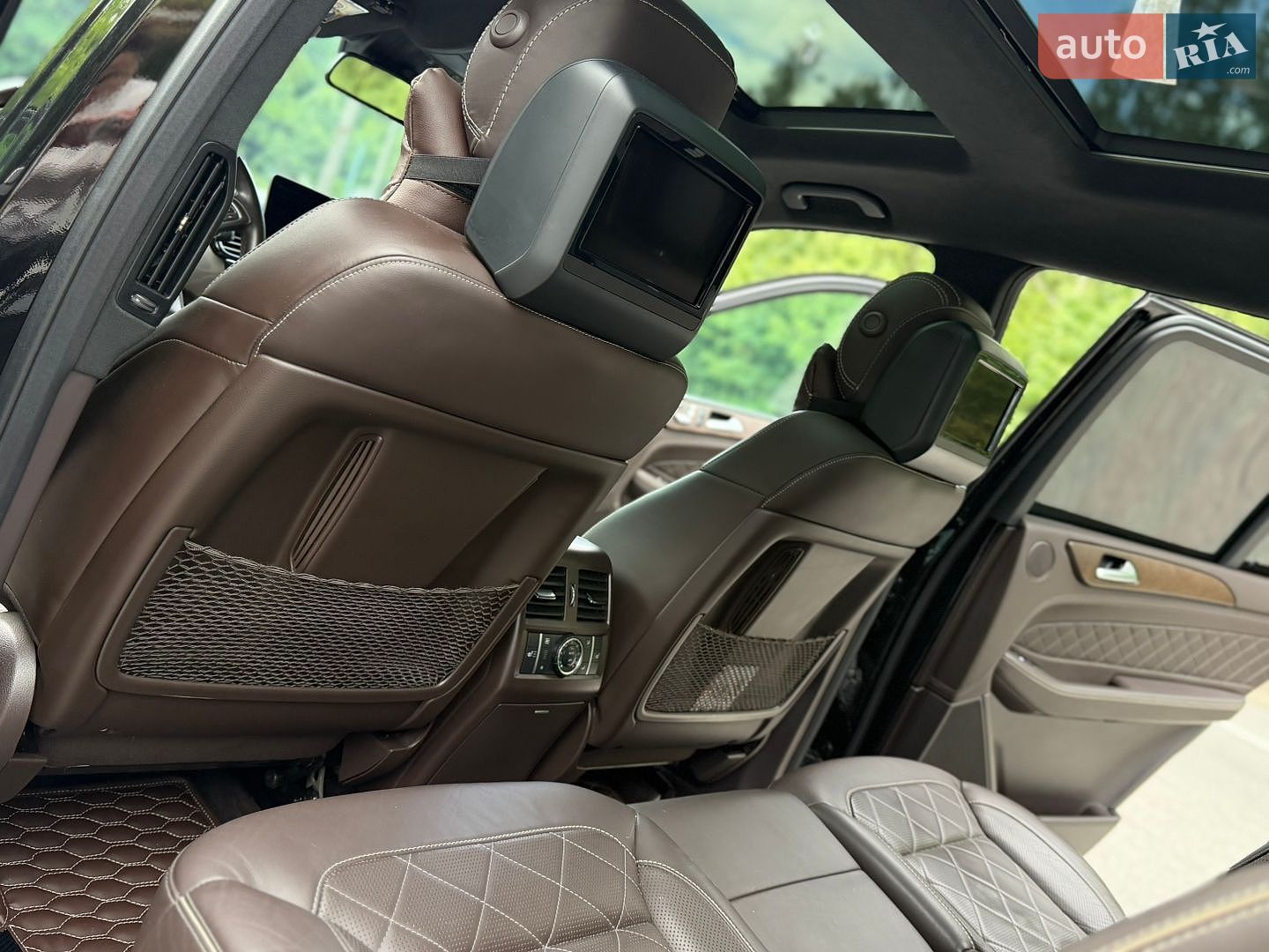 Mercedes-Benz GLS-Class 2017 VIN WDC1668241A989732 фото оголошення 92 з 118