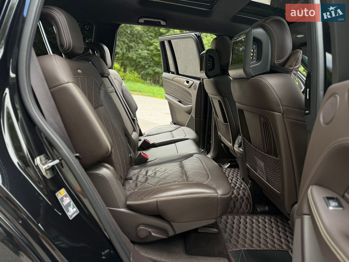 Mercedes-Benz GLS-Class 2017 VIN WDC1668241A989732 фото оголошення 93 з 118