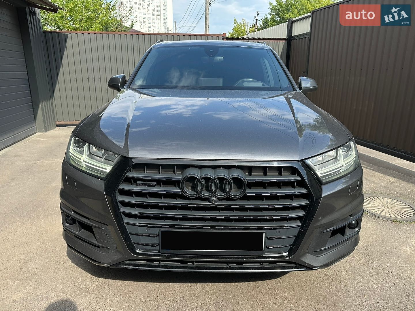 Audi Q7 2018 VIN WA1VAAF71JD034305 фото оголошення 4 з 27
