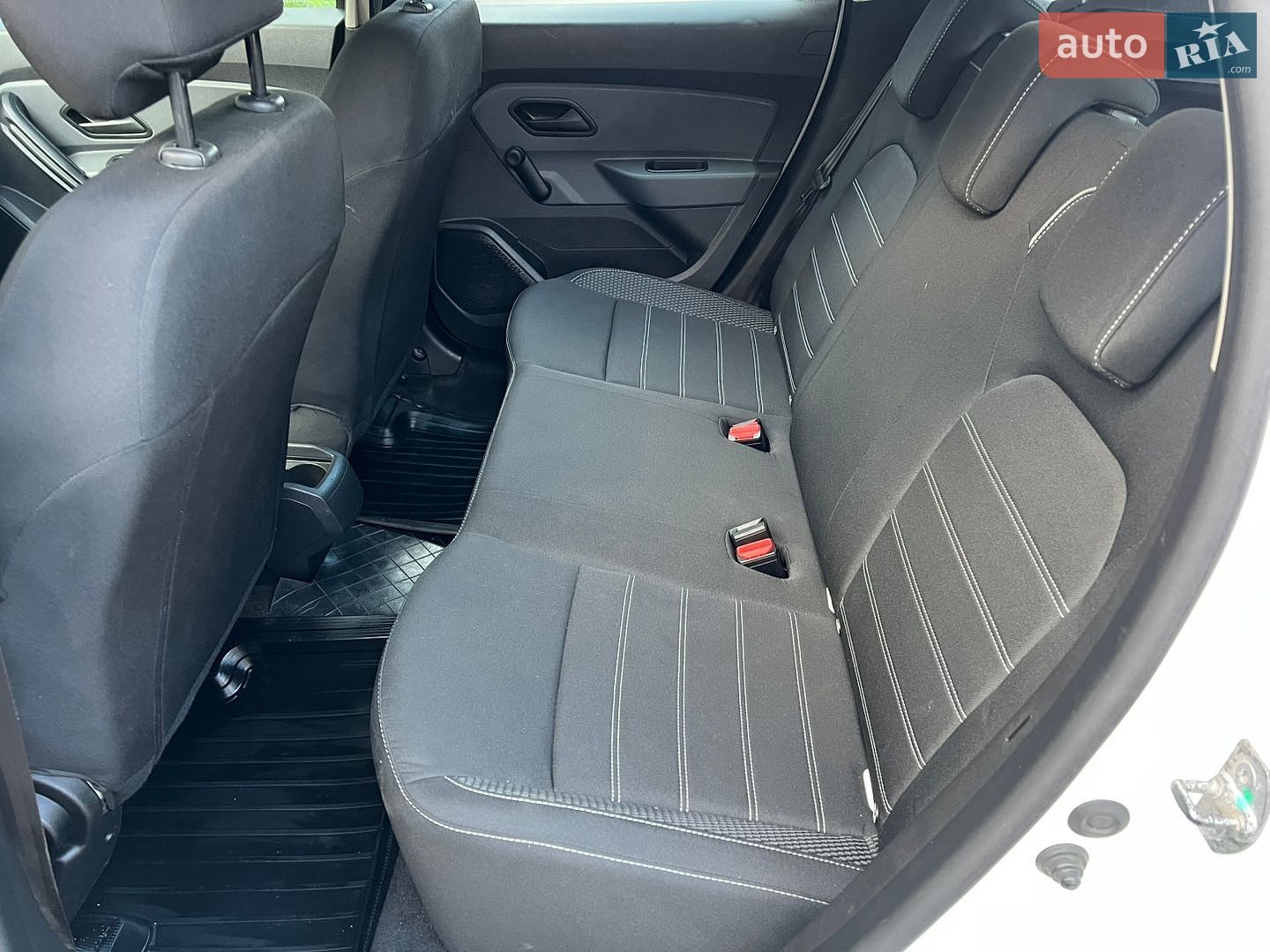 Dacia Duster 2018 VIN VF1HJD40860687737 фото оголошення 32 з 34