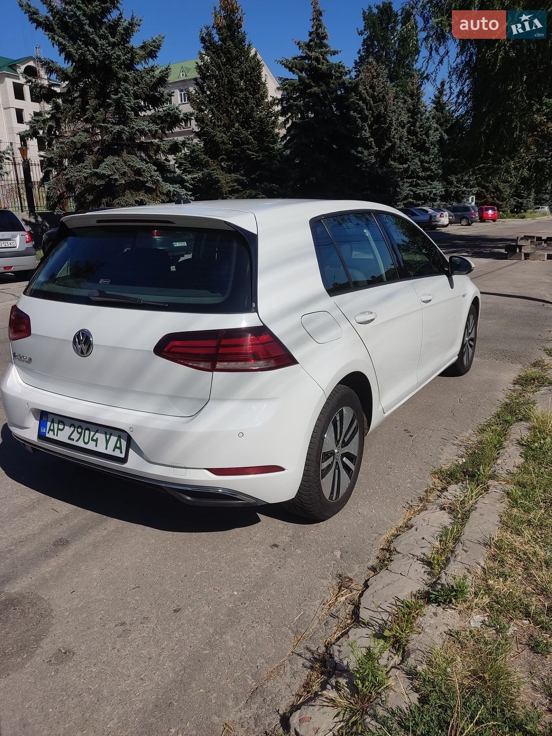 Volkswagen e-Golf 2017 VIN WVWZZZAUZJ8900710 фото оголошення 6 з 26