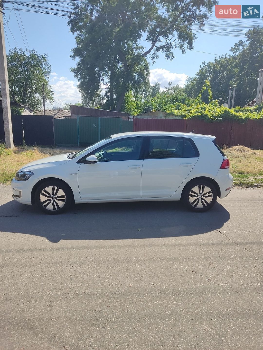 Volkswagen e-Golf 2017 VIN WVWZZZAUZJ8900710 фото оголошення 3 з 26