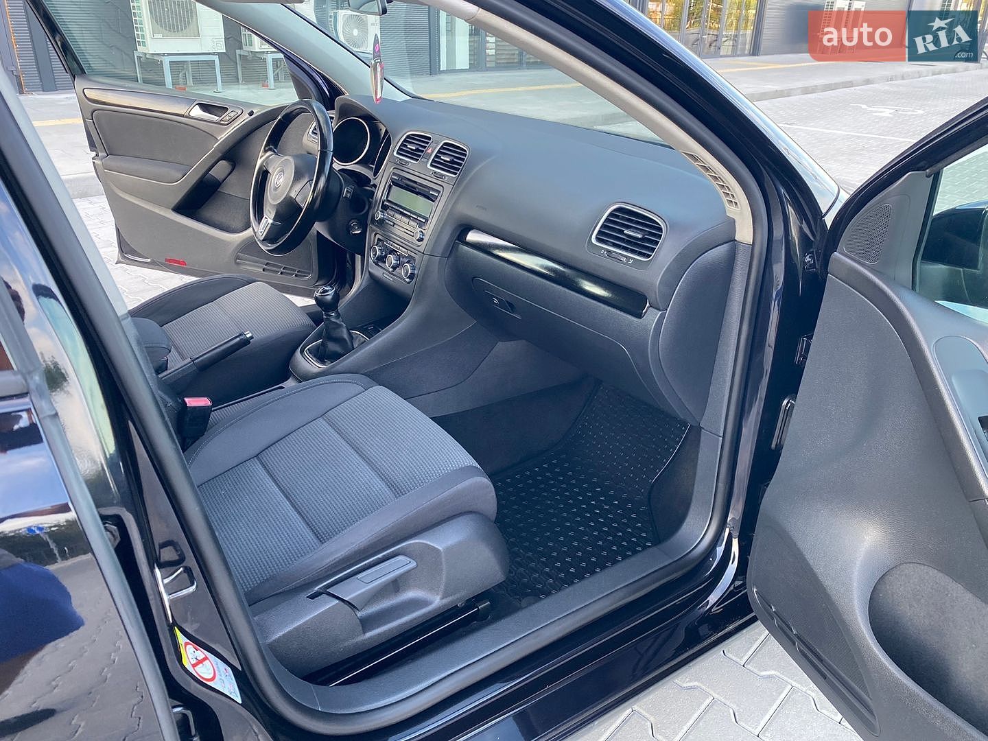Volkswagen Golf 2010 VIN WVWZZZ1KZBP025518 фото оголошення 23 з 50