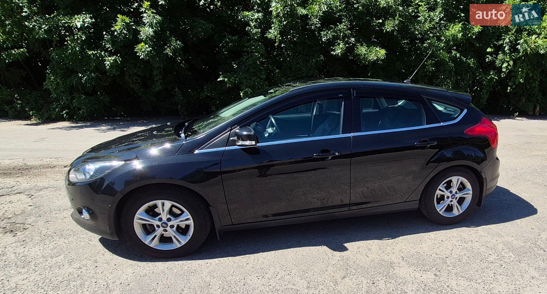 Ford Focus 2011 VIN WF0KXXGCBKBD06370 фото оголошення 6 з 18