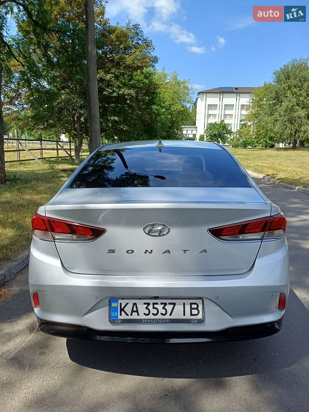 Hyundai Sonata 2018 VIN KMHE341DBKA534405 фото оголошення 5 з 19