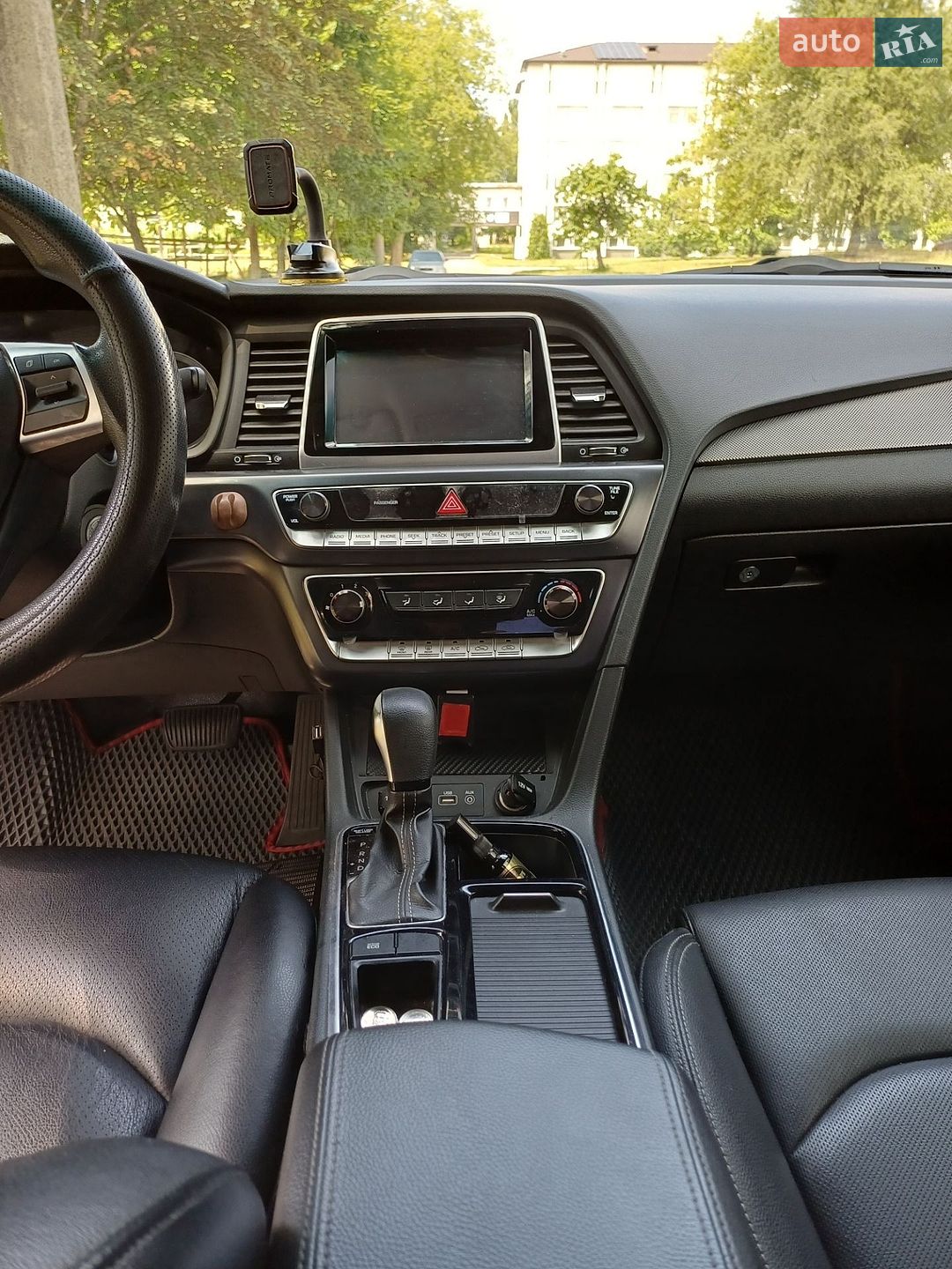 Hyundai Sonata 2018 VIN KMHE341DBKA534405 фото оголошення 9 з 19