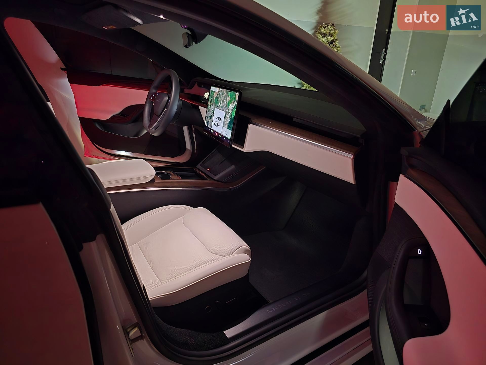 Tesla Model S 2024 VIN 5YJSA1E51RF544389 фото оголошення 17 з 25