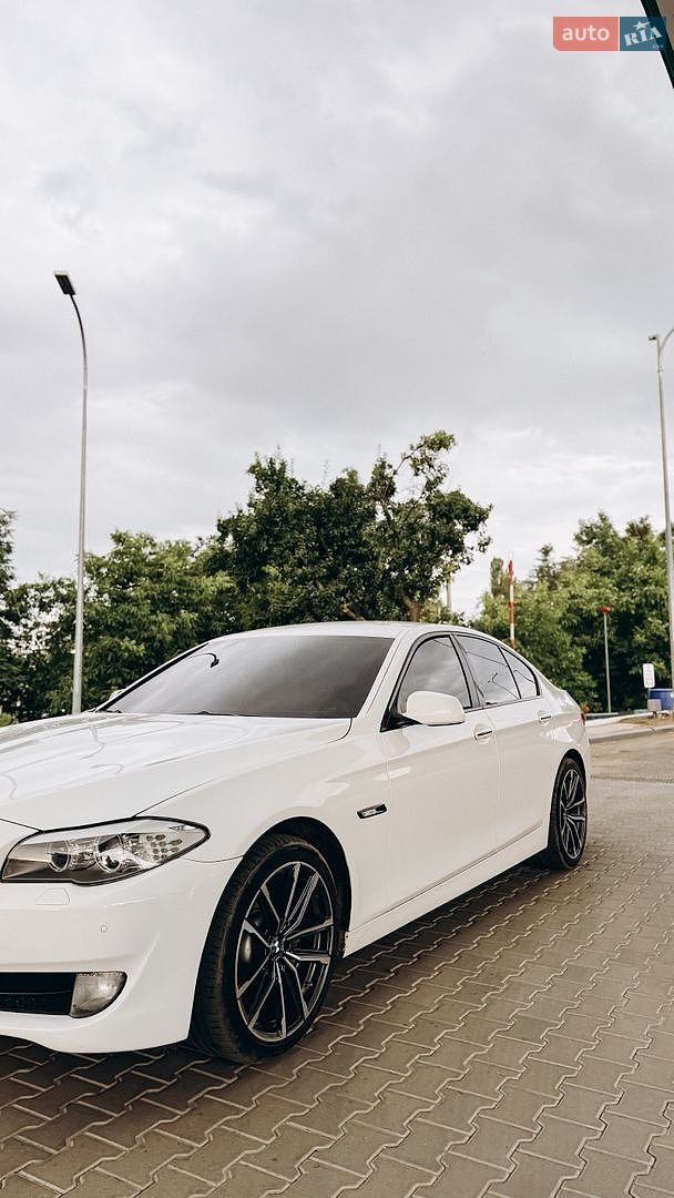 BMW 5 Series 2011 VIN WBAFP31080DL74691 фото оголошення 4 з 14