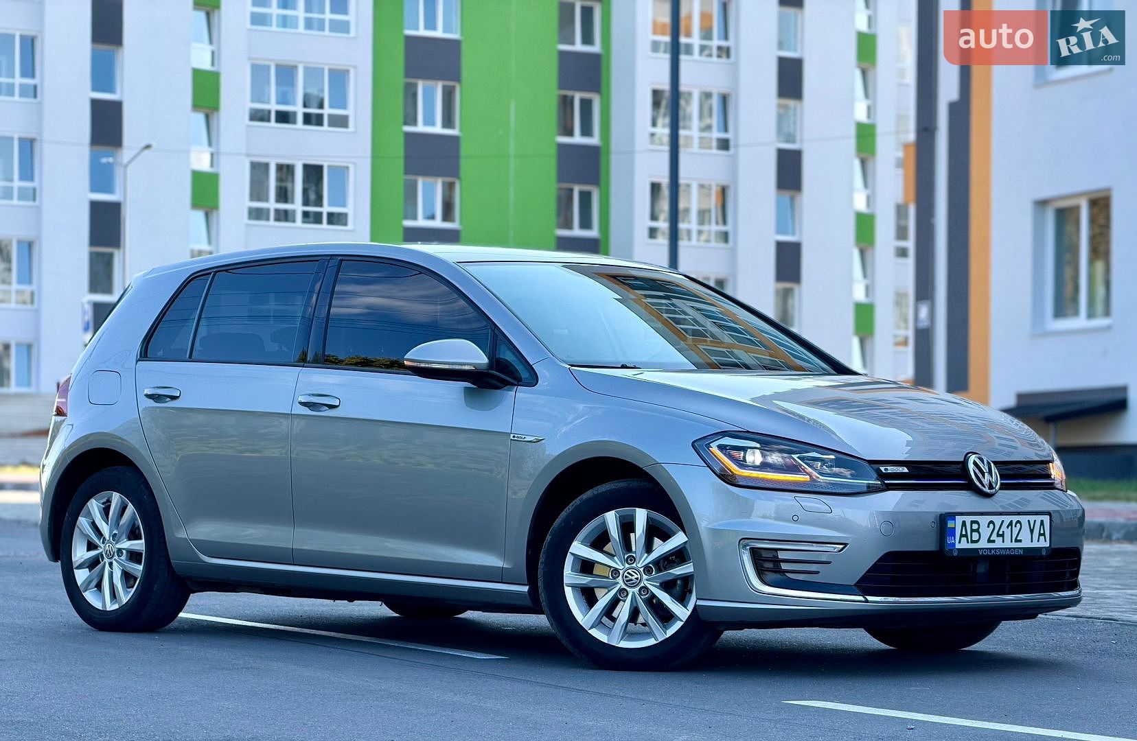 Volkswagen e-Golf 2019 VIN WVWZZZAUZL8906464 фото оголошення 3 з 39