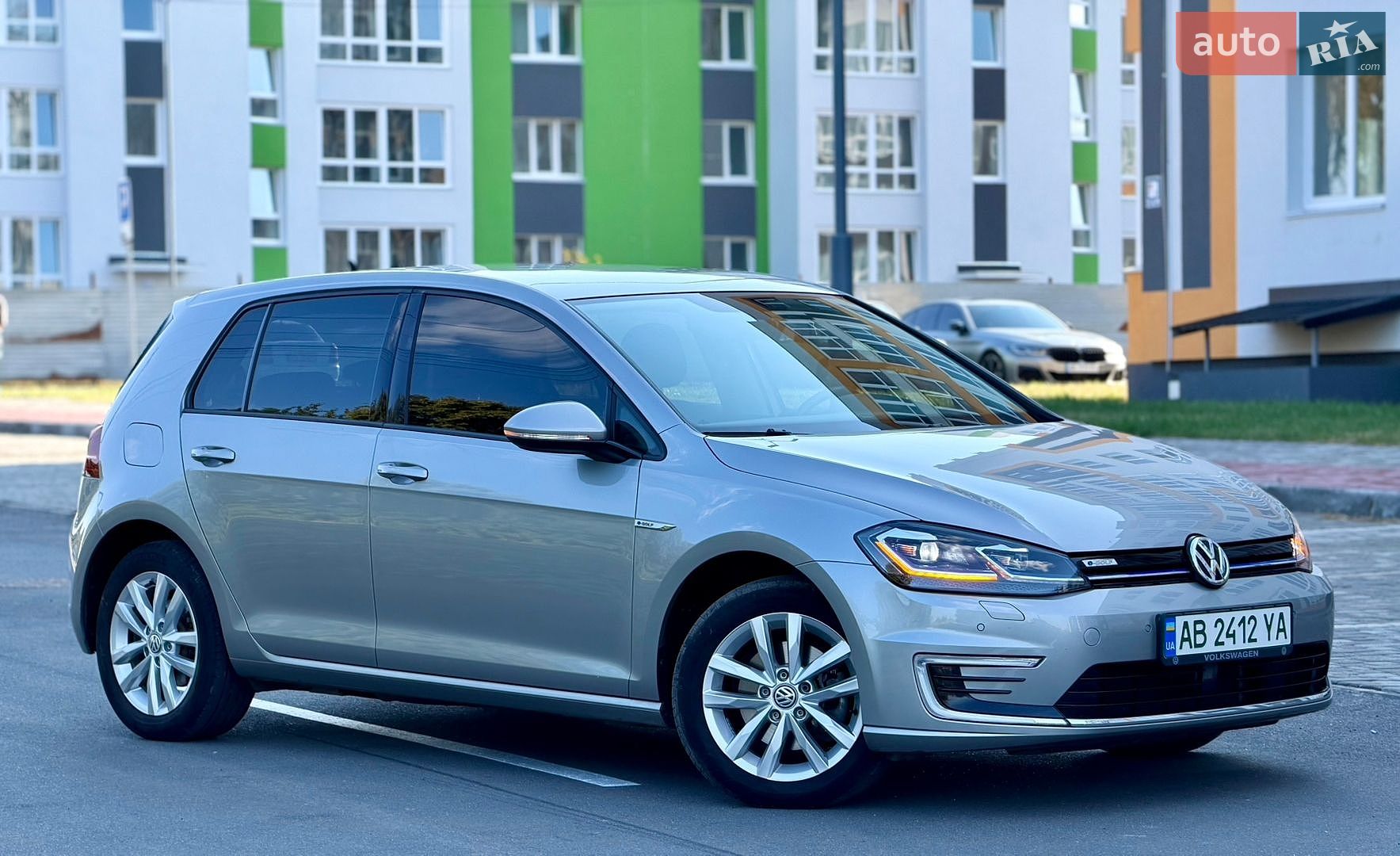Volkswagen e-Golf 2019 VIN WVWZZZAUZL8906464 фото оголошення 4 з 39