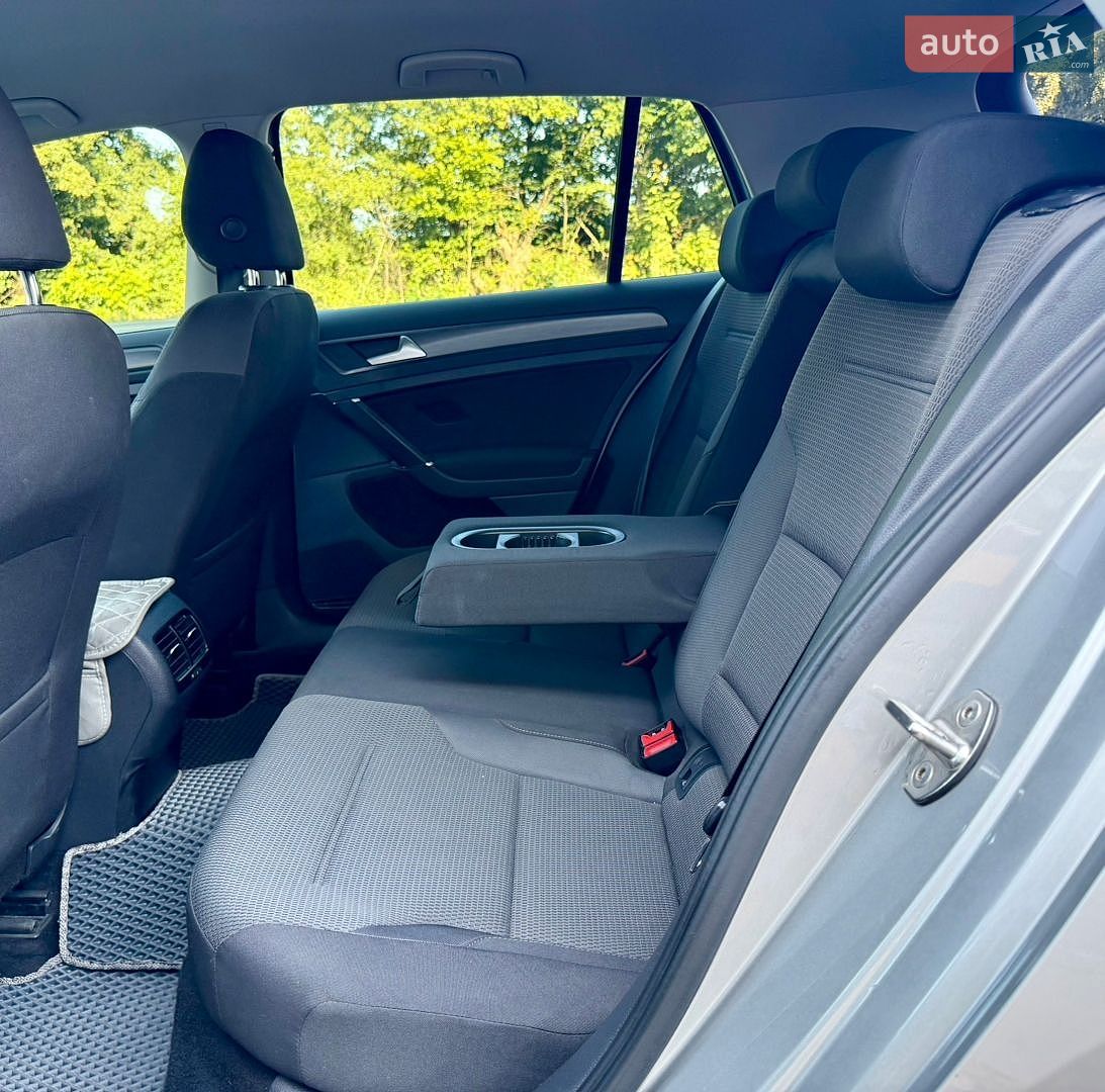 Volkswagen e-Golf 2019 VIN WVWZZZAUZL8906464 фото оголошення 23 з 39