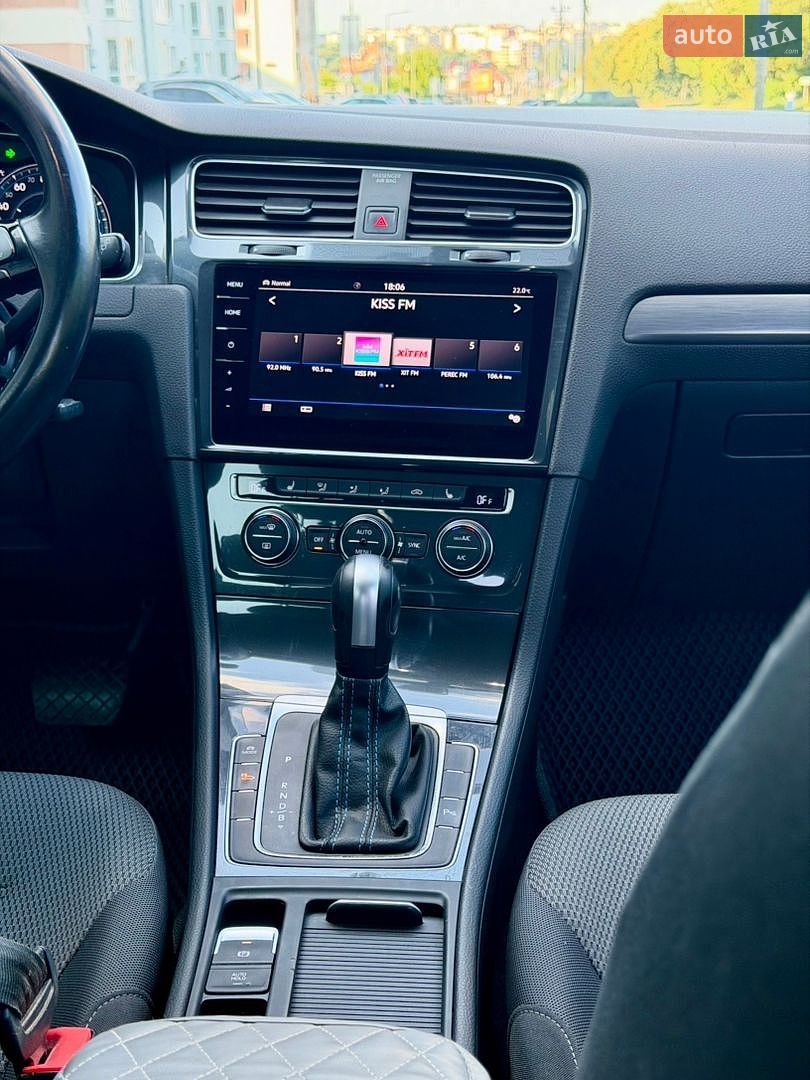Volkswagen e-Golf 2019 VIN WVWZZZAUZL8906464 фото оголошення 28 з 39