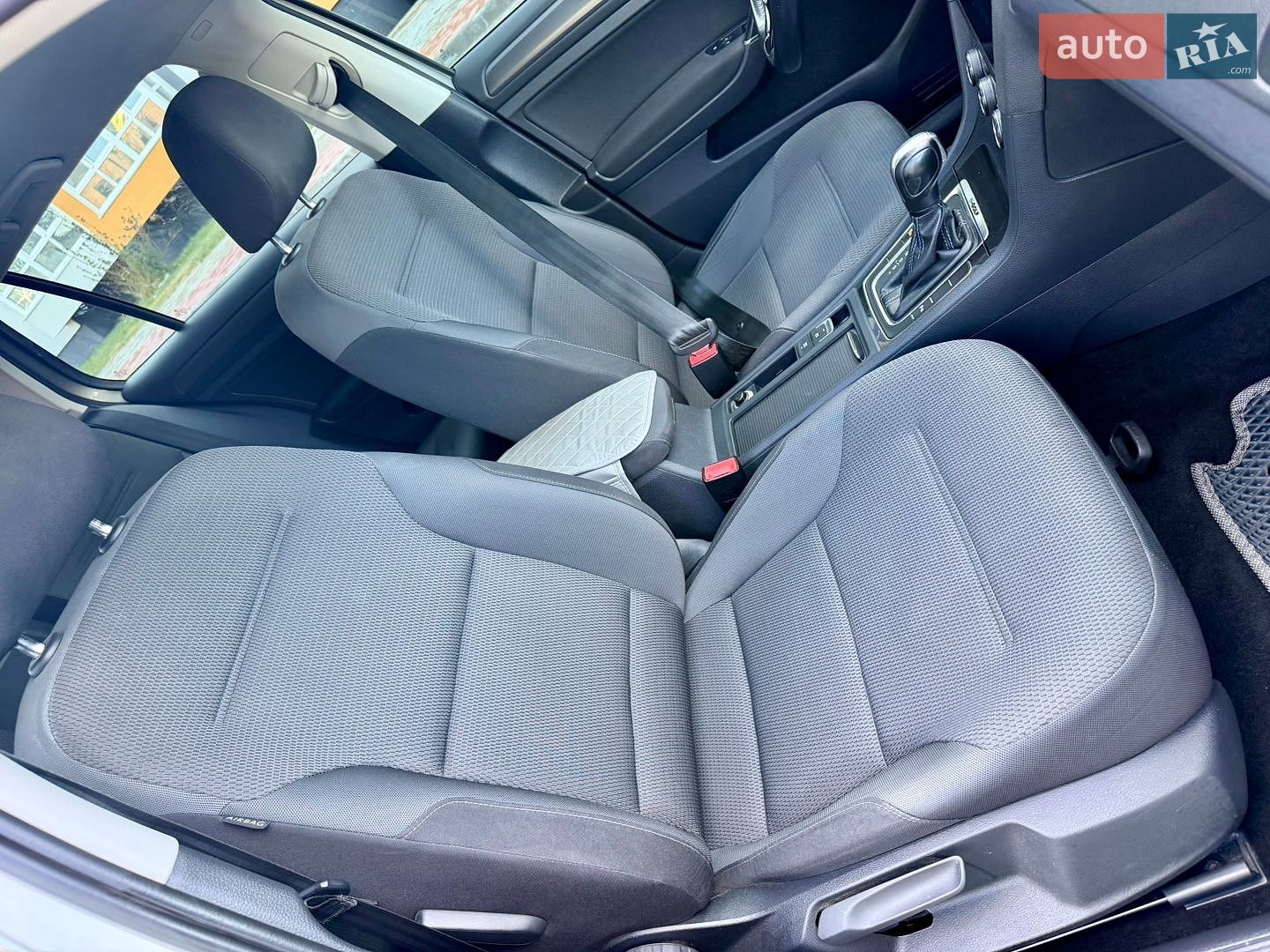 Volkswagen e-Golf 2019 VIN WVWZZZAUZL8906464 фото оголошення 27 з 39