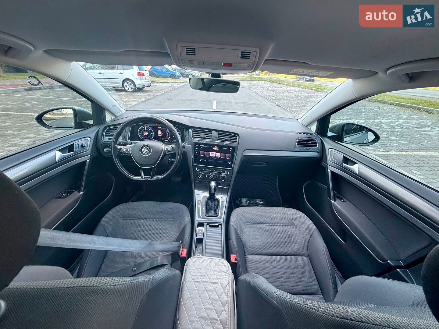 Volkswagen e-Golf 2019 VIN WVWZZZAUZL8906464 фото оголошення 31 з 39