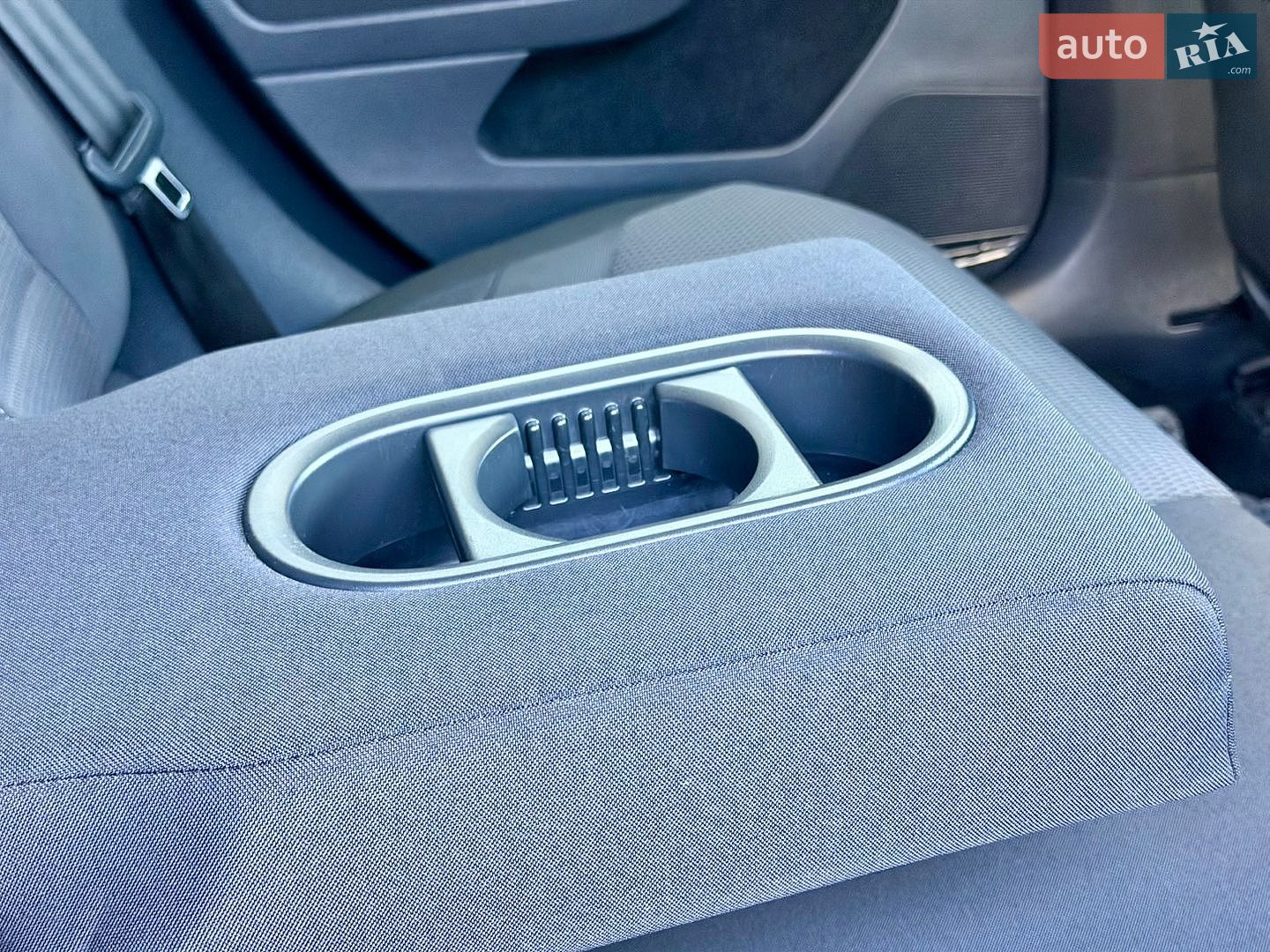 Volkswagen e-Golf 2019 VIN WVWZZZAUZL8906464 фото оголошення 32 з 39
