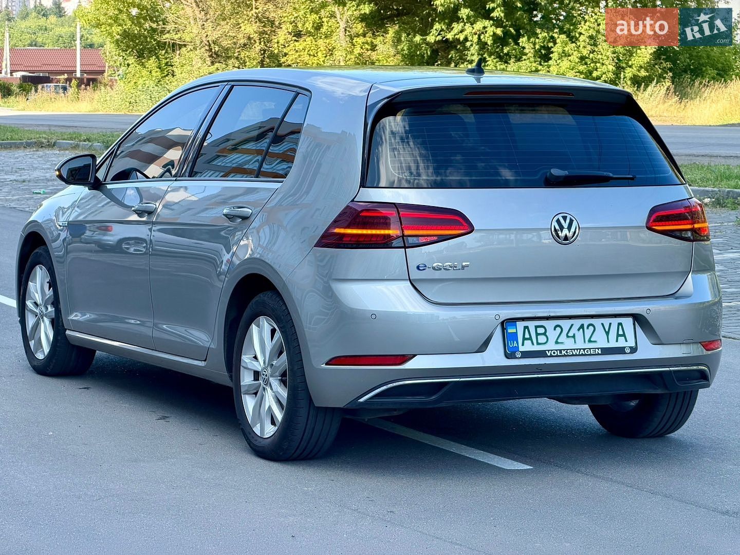 Volkswagen e-Golf 2019 VIN WVWZZZAUZL8906464 фото оголошення 10 з 39
