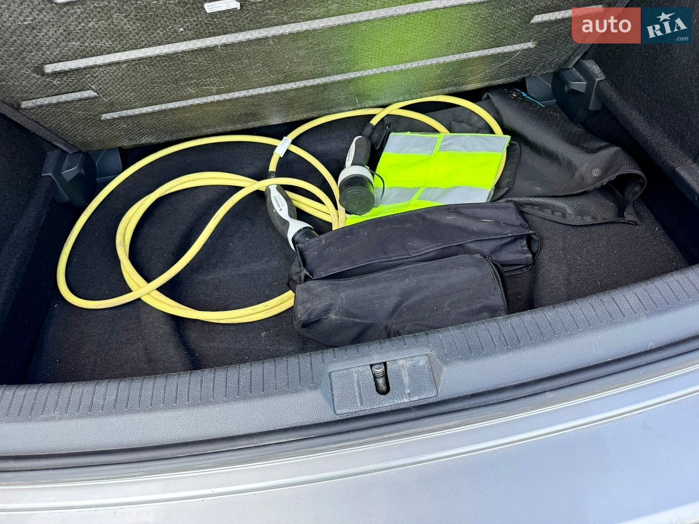 Volkswagen e-Golf 2019 VIN WVWZZZAUZL8906464 фото оголошення 36 з 39