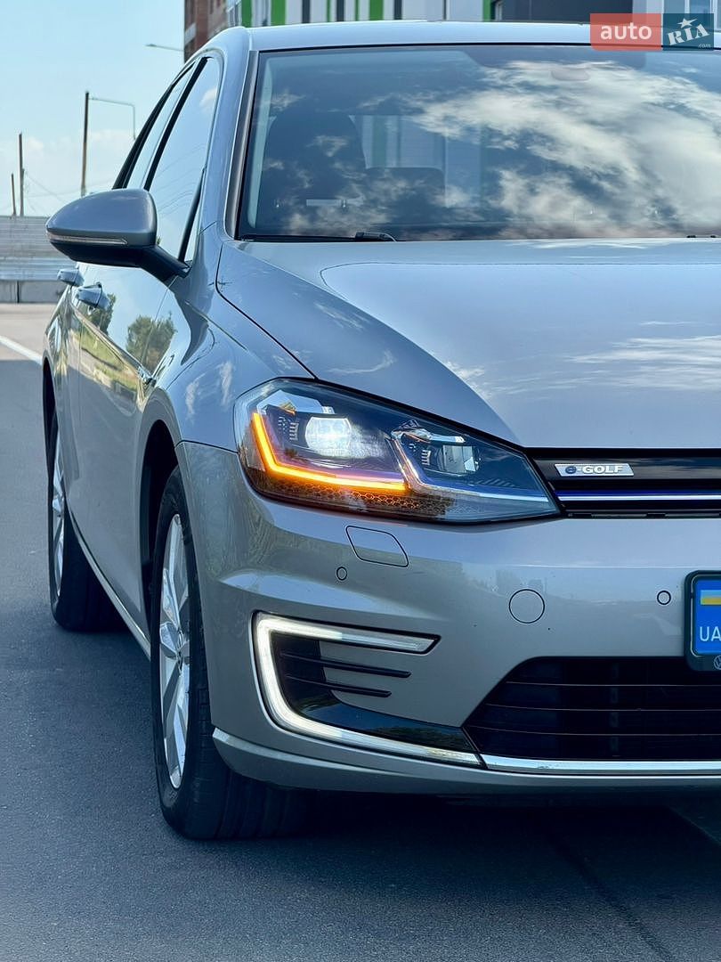Volkswagen e-Golf 2019 VIN WVWZZZAUZL8906464 фото оголошення 14 з 39