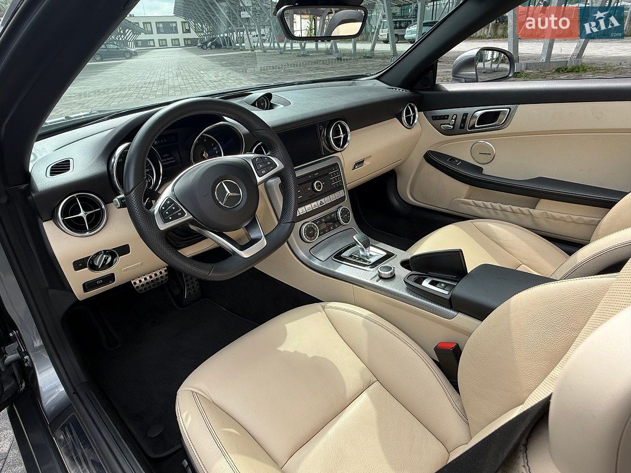 Mercedes-Benz SLC-Class 2017 VIN WDDPK3JA7JF150600 фото оголошення 12 з 20