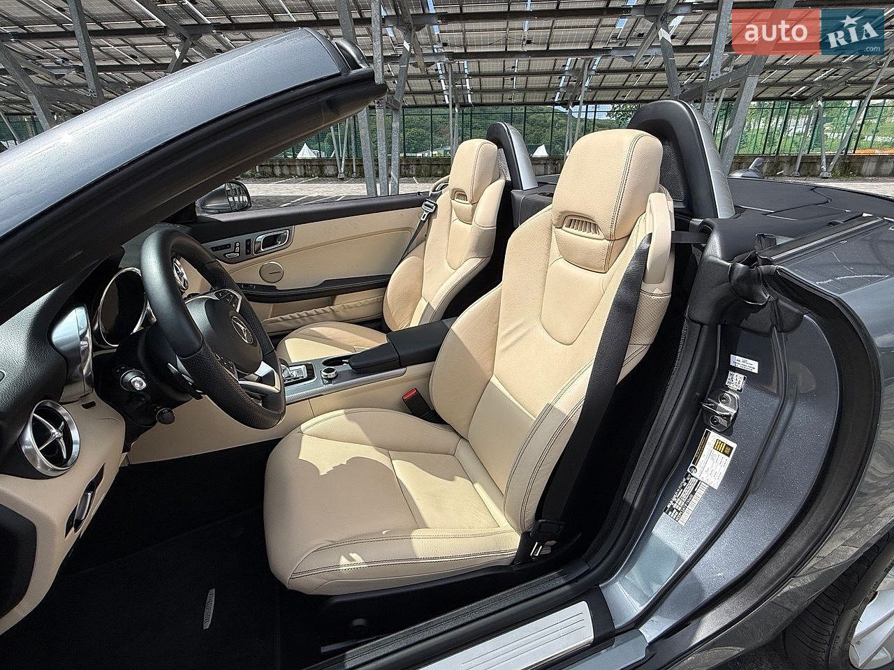 Mercedes-Benz SLC-Class 2017 VIN WDDPK3JA7JF150600 фото оголошення 11 з 20