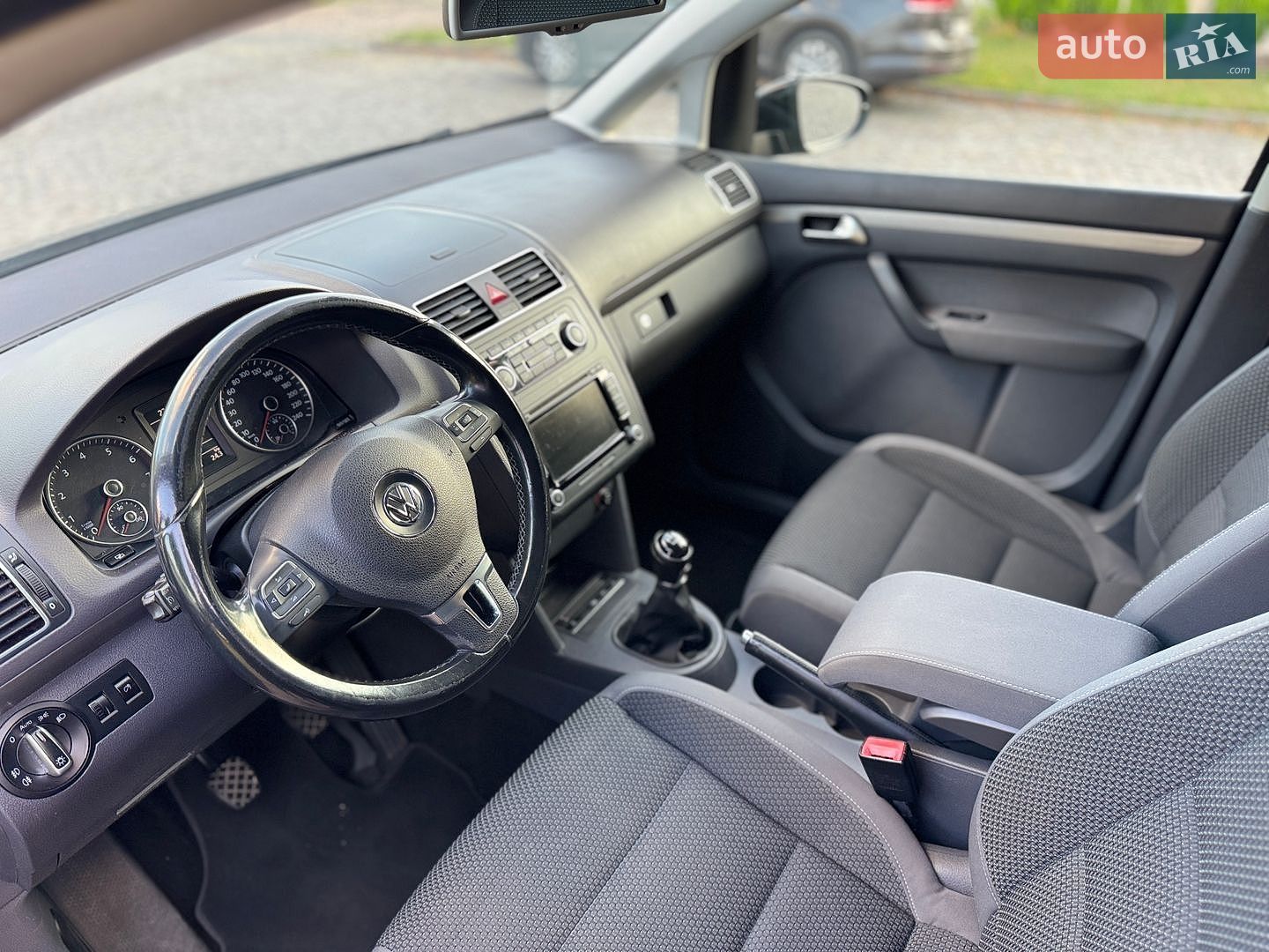 Volkswagen Touran 2011 VIN WVGZZZ1TZCW028244 фото оголошення 12 з 30