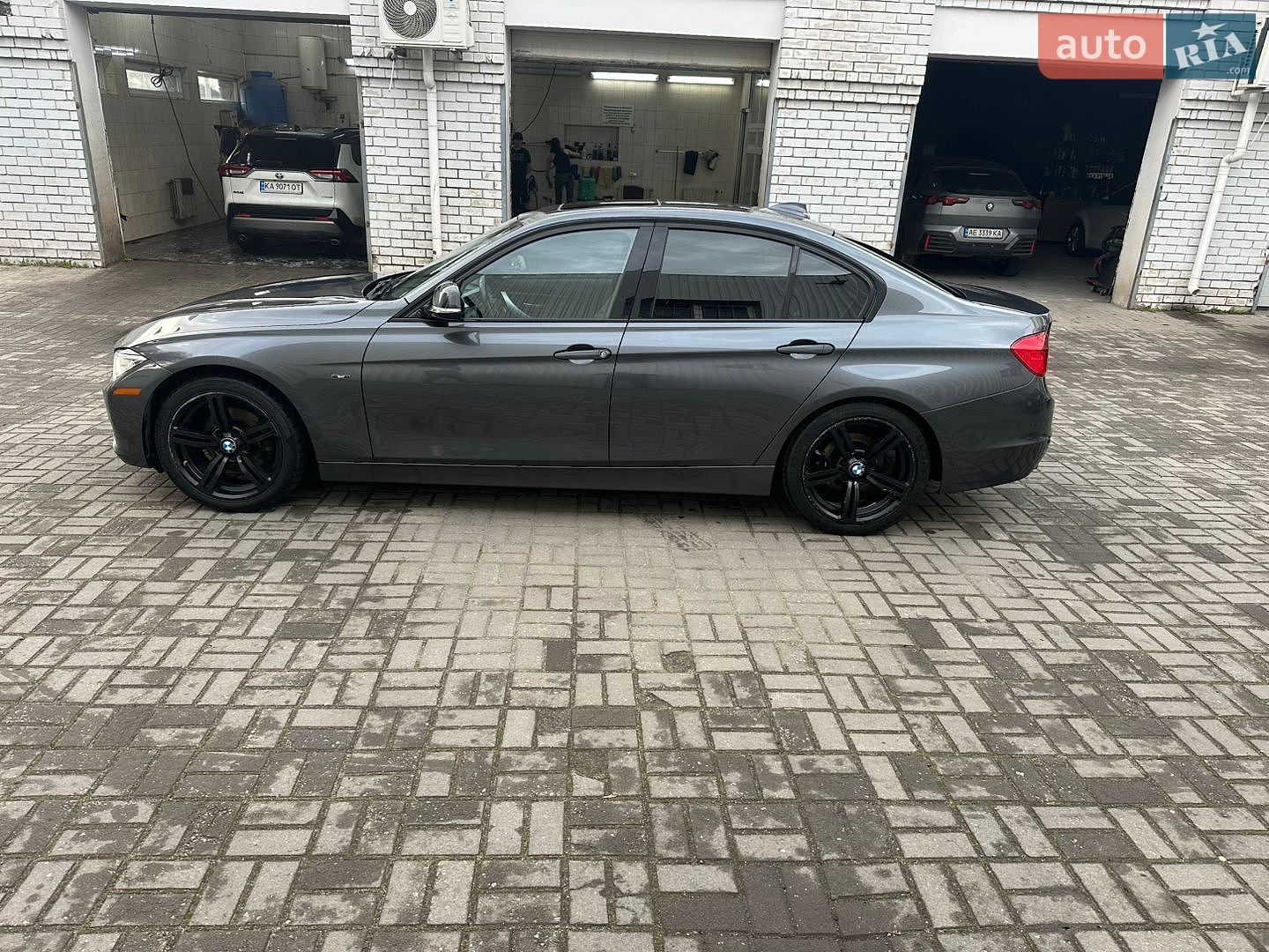 BMW 3 Series 2012 VIN WBA3A5C54CF452708 фото оголошення 3 з 13