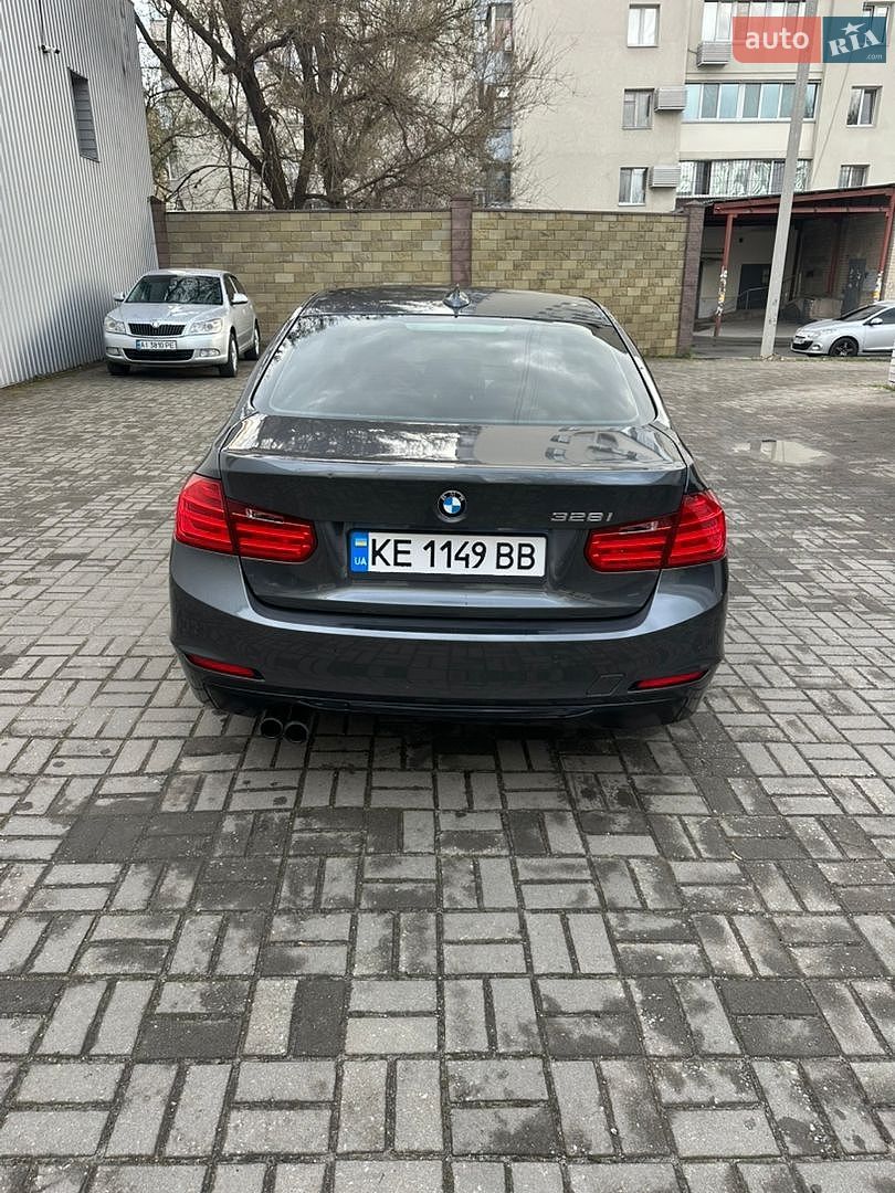 BMW 3 Series 2012 VIN WBA3A5C54CF452708 фото оголошення 5 з 13