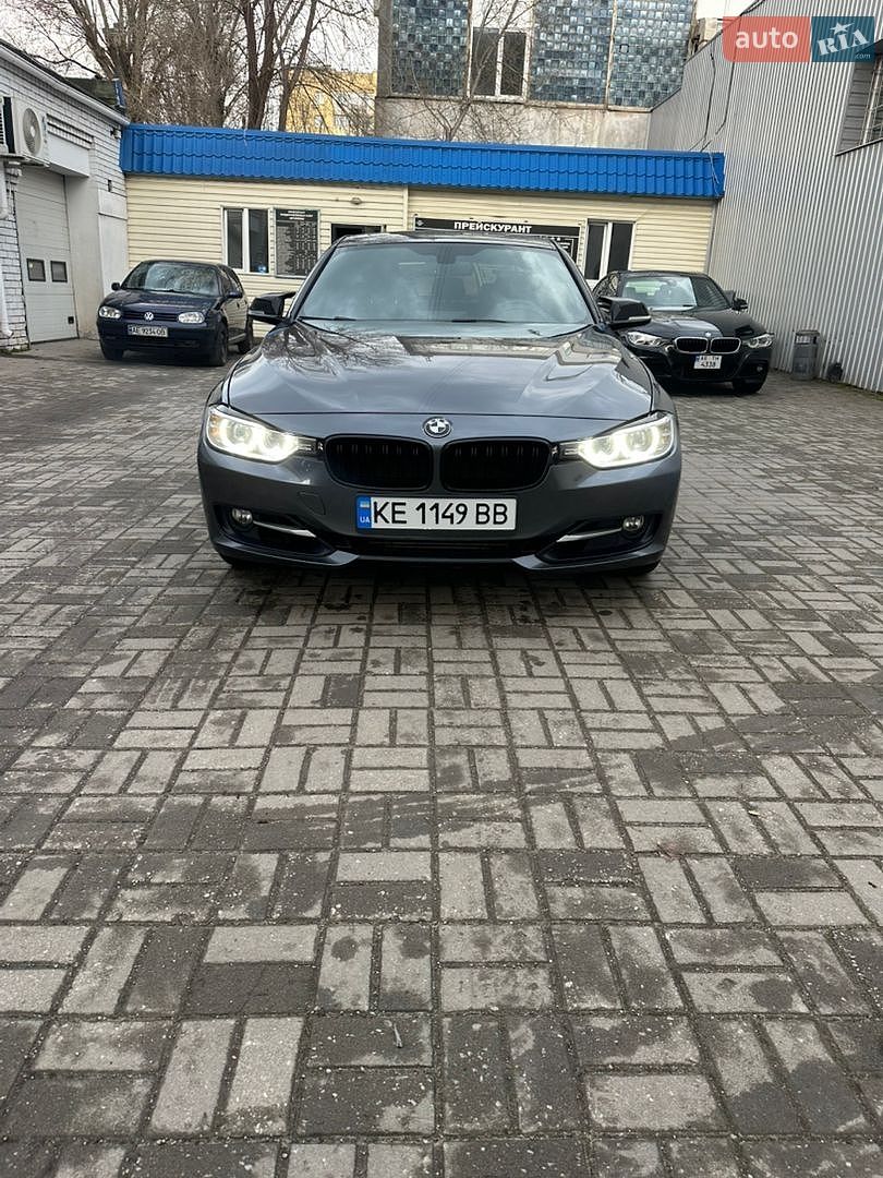 BMW 3 Series 2012 VIN WBA3A5C54CF452708 фото оголошення 9 з 13