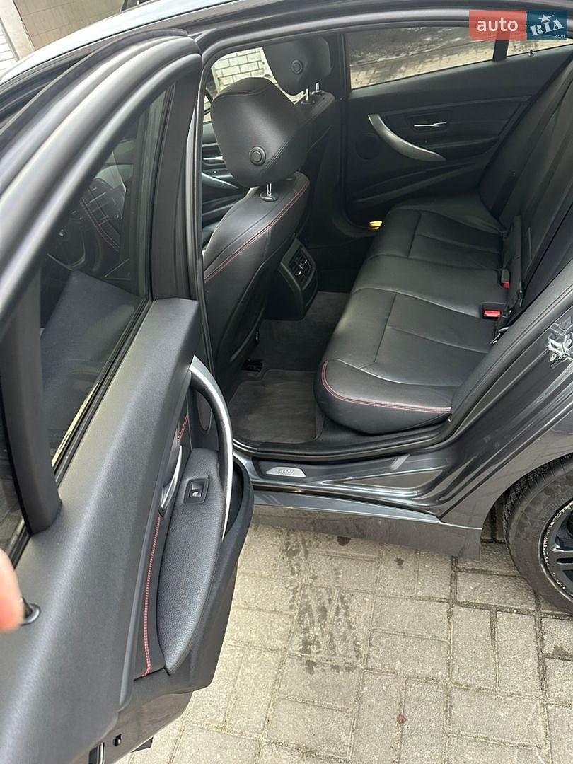 BMW 3 Series 2012 VIN WBA3A5C54CF452708 фото оголошення 11 з 13
