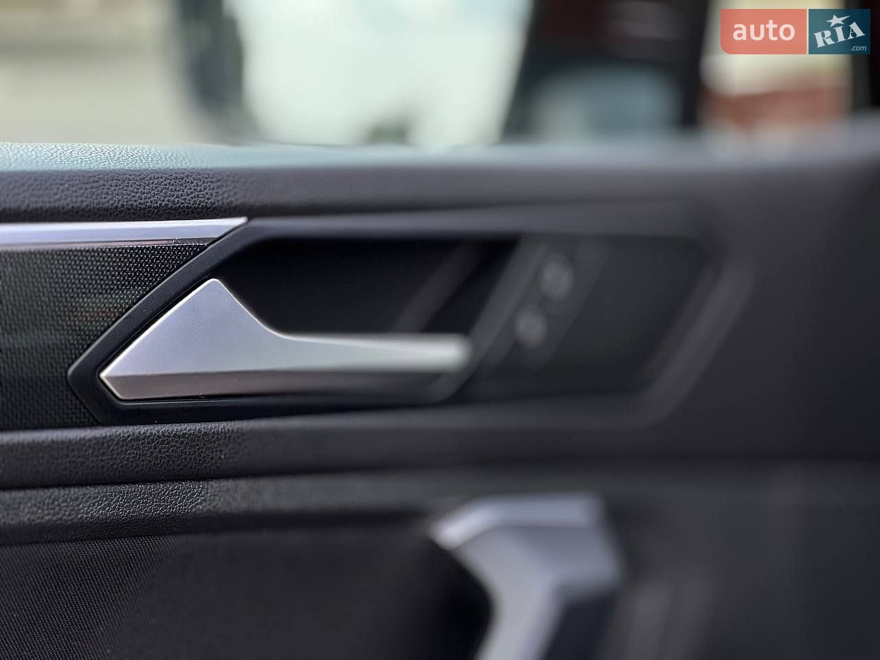 Volkswagen Tiguan 2021 VIN WVGZZZ5NZMW533319 фото оголошення 27 з 76