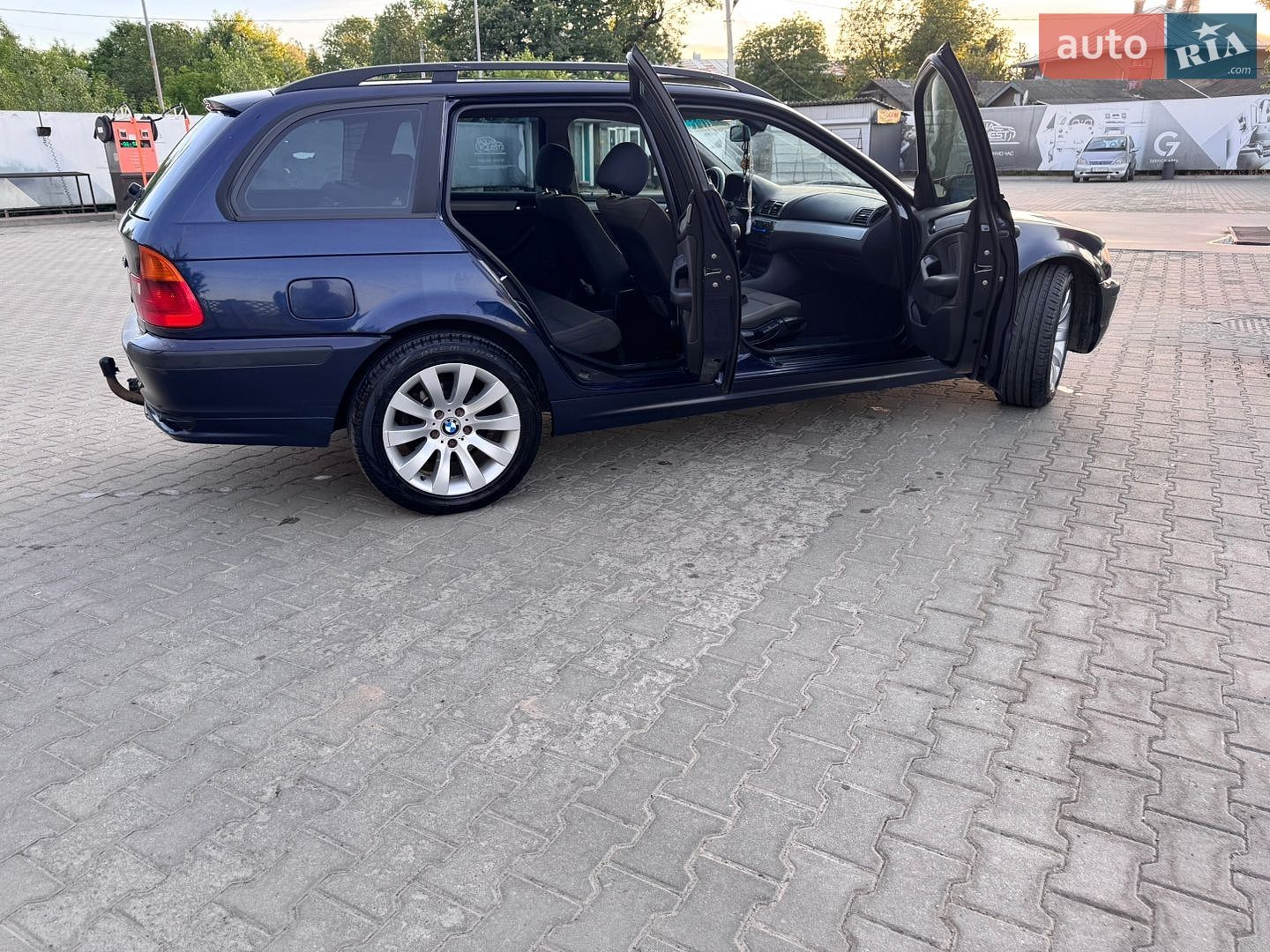 BMW 3 Series 2002 VIN WBAAP71050JL42669 фото оголошення 3 з 13