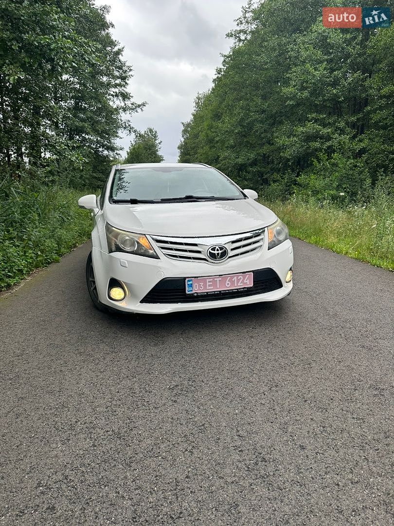 Toyota Avensis 2013 VIN SB1EG76L40E090868 фото оголошення 2 з 15