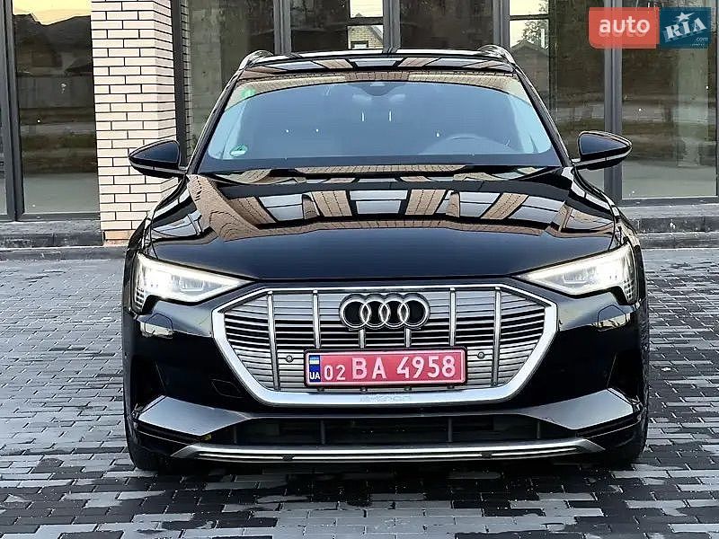 Audi e-tron 2021 VIN WAUZZZGE7NB018765 фото оголошення 12 з 28