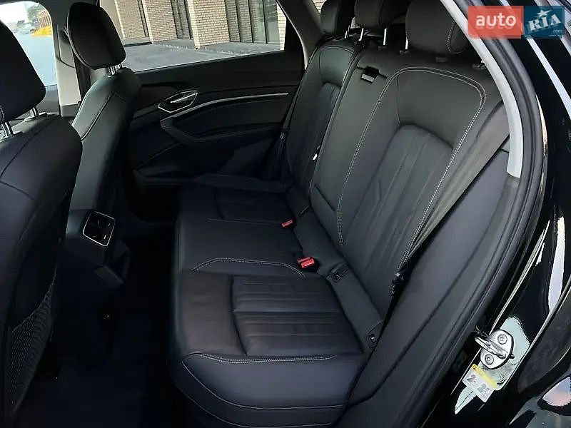 Audi e-tron 2021 VIN WAUZZZGE7NB018765 фото оголошення 25 з 28