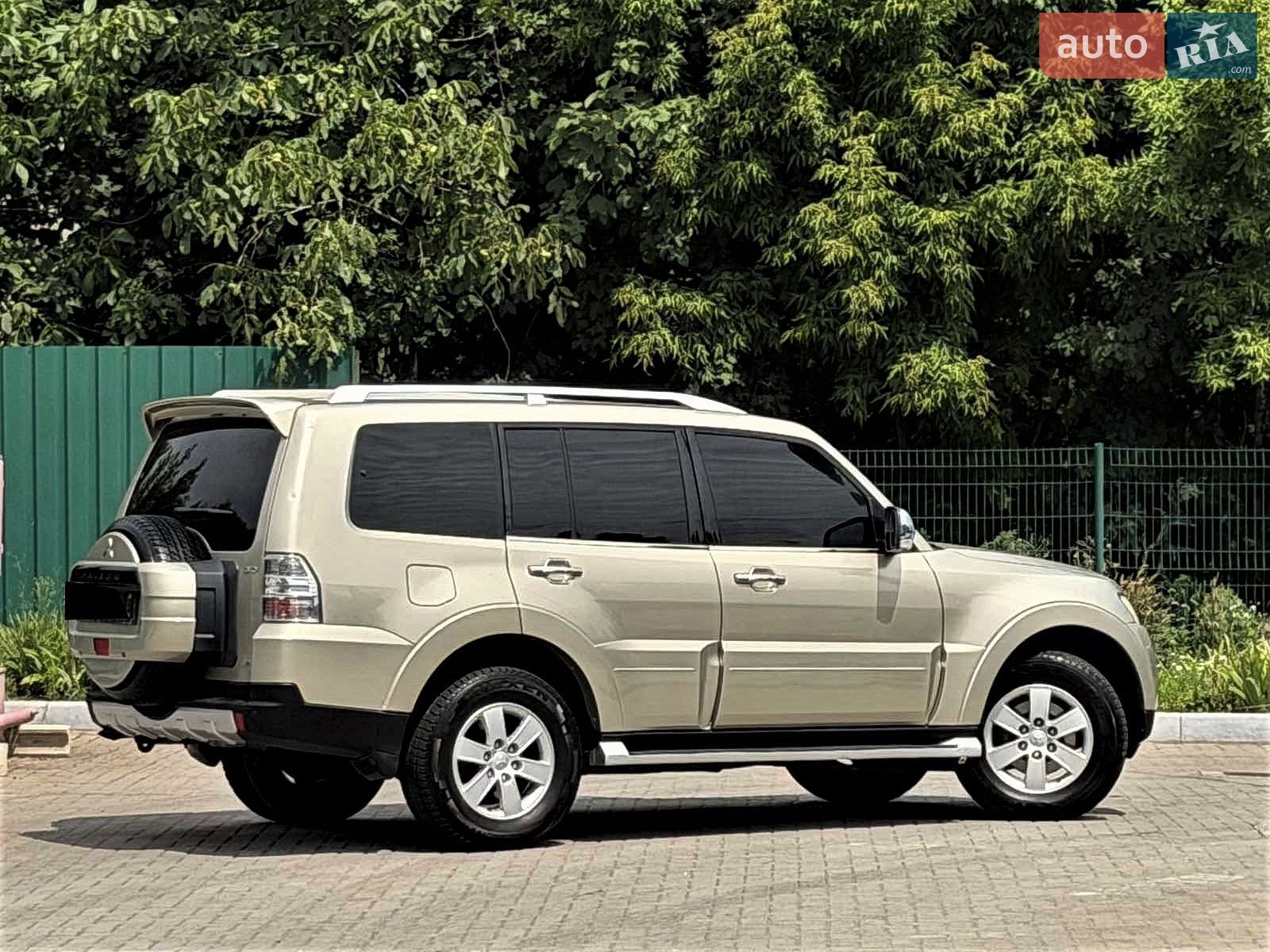 Mitsubishi Pajero Wagon 2009 VIN JMBLYV97W8J003568 фото оголошення 5 з 11